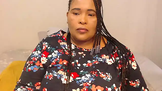 Snapshot of zandile chatting on March 12, 3:40 pm zandile online show from March 12, 3:40 pm