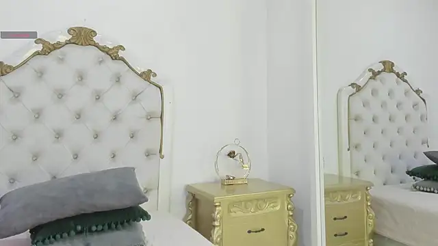 Princsgirl  online show from September 18, 7:38 pm