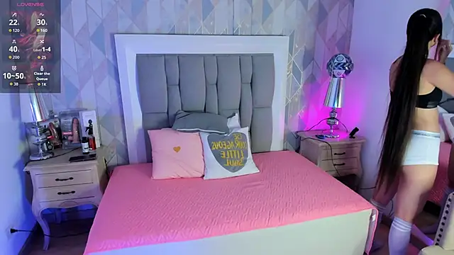 Princsgirl  online show from November 15, 7:32 pm