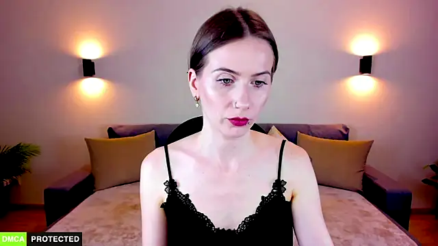 TheWoman   online show from September 19, 1:45 pm