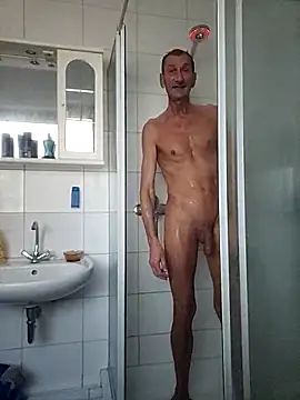 Python43 online show from March 1, 8:38 am