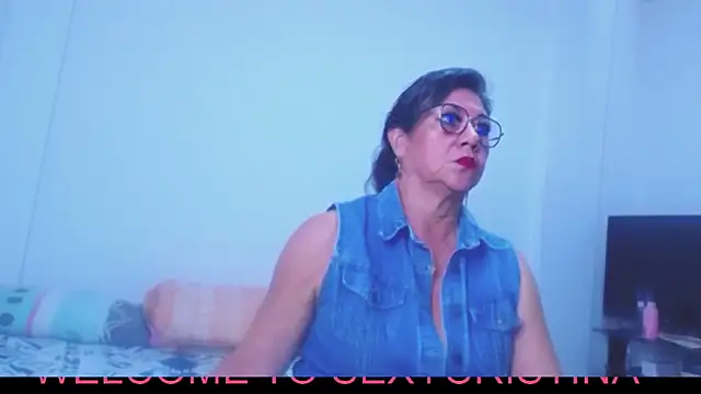 Snapshot of sexycristina_2 chatting on November 28, 1:58 pm sexycristina 2 online show from November 28, 1:58 pm