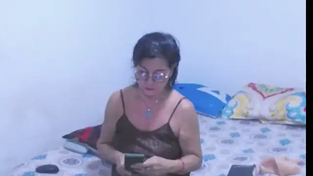 Snapshot of sexycristina_2 chatting on July 2, 3:18 pm sexycristina 2 online show from July 2, 3:18 pm