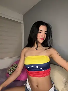 Snapshot of Sammy_pink chatting on May 19, 12:05 am Sammy pink online show from May 19, 12:05 am