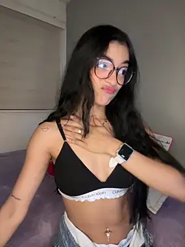 Snapshot of Sammy_pink chatting on June 10, 12:11 am Sammy pink online show from June 10, 12:11 am