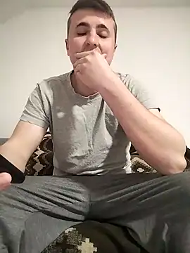 MrNoBoDy000 online show from April 9, 8:03 pm