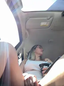 Gatitacarlita online show from March 16, 2:11 pm