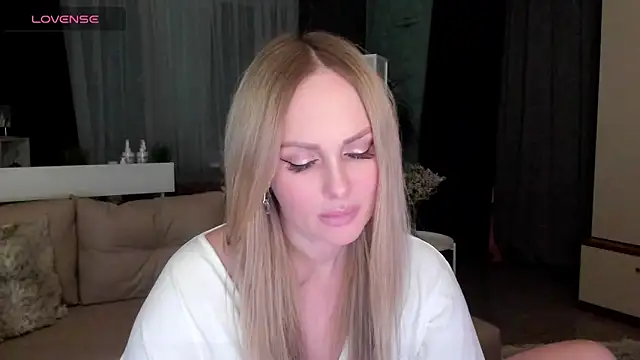 Libby Nora online show from February 12, 3:16 pm