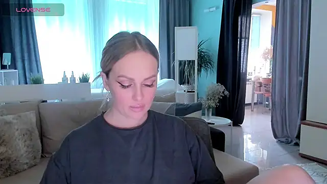 Libby Nora online show from February 24, 12:05 pm