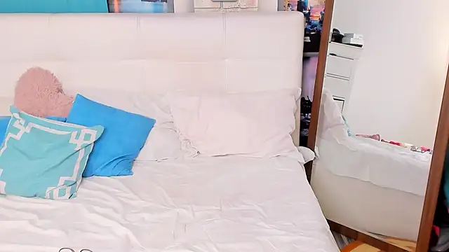 IvyHotFoxy online show from February 8, 1:54 pm