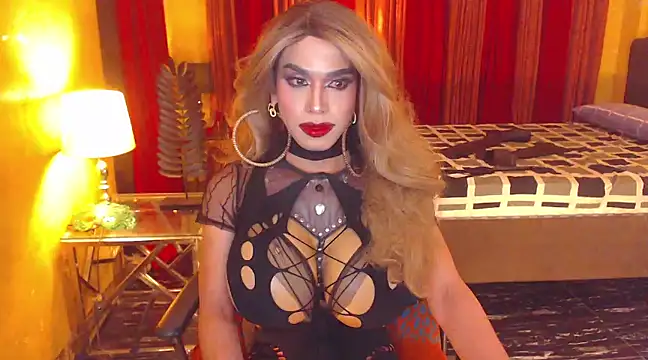 YourDreamPinayPie online show from March 12, 11:12 pm