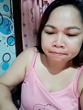 XXLorie 02 online show from March 9, 4:33 pm