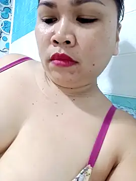 XXLorie 02 online show from March 14, 1:02 pm