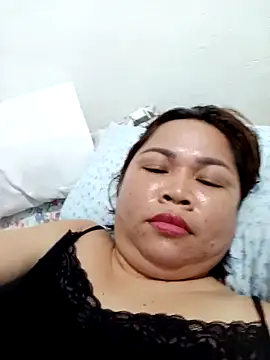 XXLorie 02 online show from September 17, 12:45 am