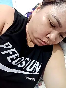 XXLorie 02 online show from October 7, 10:34 am