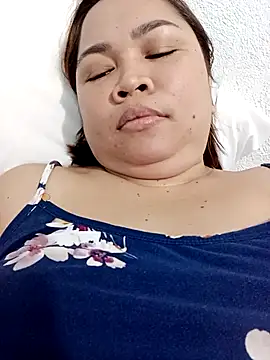 XXLorie 02 online show from October 12, 12:26 pm