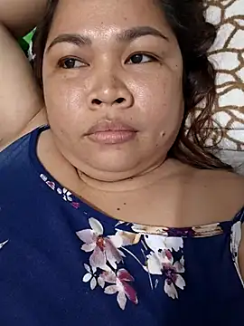 XXLorie 02 online show from May 24, 2:00 pm