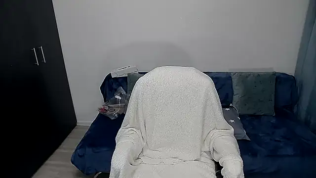 Snapshot of erikaerika chatting on October 30, 6:59 am erikaerika online show from October 30, 6:59 am