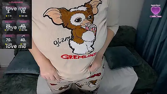 Snapshot of erikaerika chatting on November 22, 6:56 am erikaerika online show from November 22, 6:56 am