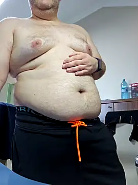 Snapshot of Andrew1900529 chatting on January 30, 1:42 pm Andrew1900529 online show from January 30, 1:42 pm