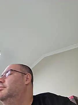 Andrew1900529 online show from November 27, 8:27 am