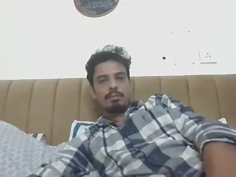 Snapshot of Talha266 chatting on June 2, 5:48 pm Talha266 online show from June 2, 5:48 pm