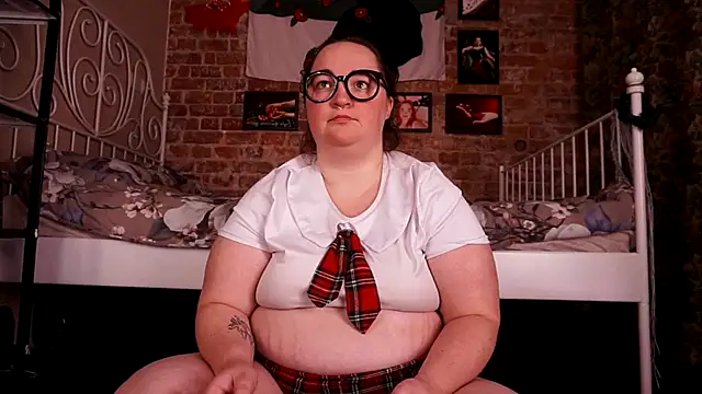 Evelively online show from November 2, 3:20 am