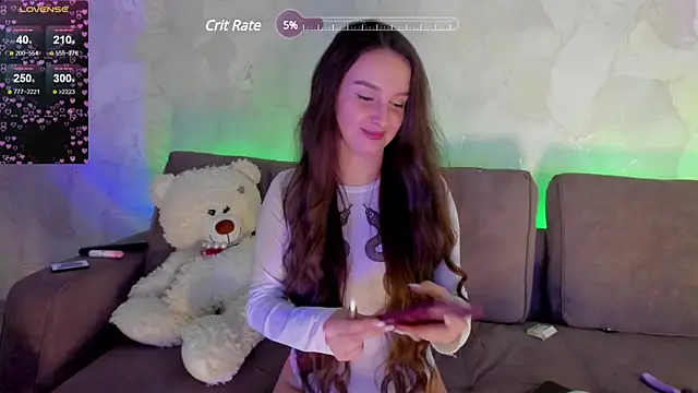 Snapshot of Miss_Sun_Shine chatting on December 11, 6:52 pm Miss Sun Shine online show from December 11, 6:52 pm