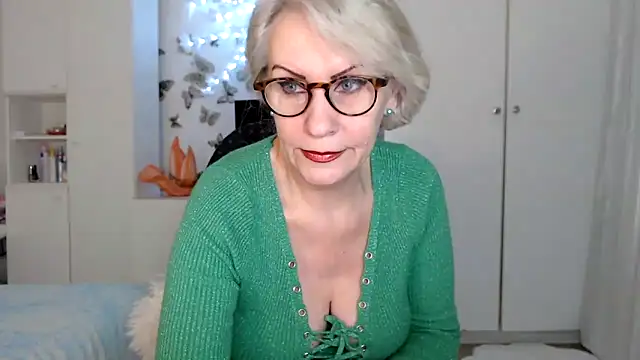 Snapshot of Ghertrude52 chatting on February 23, 4:07 am Ghertrude52 online show from February 23, 4:07 am