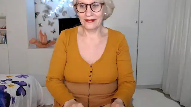Snapshot of Ghertrude52 chatting on February 28, 7:48 am Ghertrude52 online show from February 28, 7:48 am