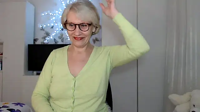 Snapshot of Ghertrude52 chatting on March 8, 4:12 am Ghertrude52 online show from March 8, 4:12 am