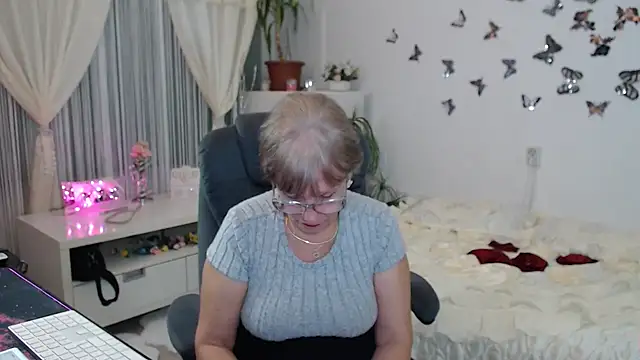 Snapshot of Ghertrude52 chatting on October 10, 3:16 am Ghertrude52 online show from October 10, 3:16 am