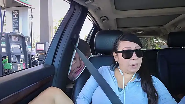 Snapshot of Foglove69 chatting on October 29, 4:31 pm Foglove69 online show from October 29, 4:31 pm