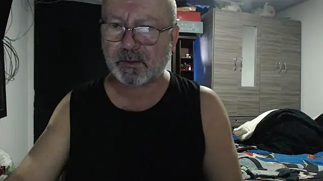 Snapshot of ferdinad20 chatting on July 11, 4:10 pm ferdinad20 online show from July 11, 4:10 pm