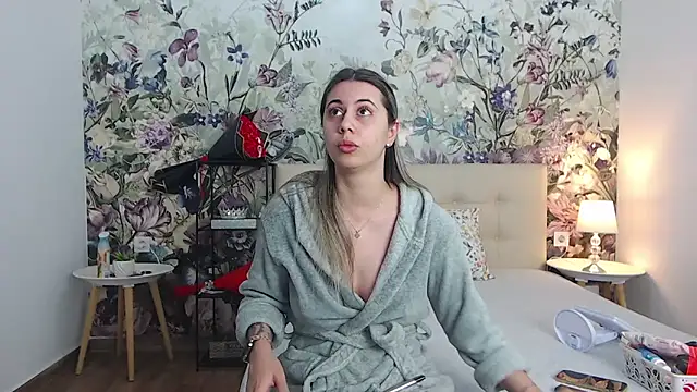 RoseDiamond06 online show from June 1, 7:54 am