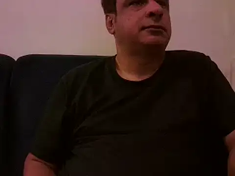 Snapshot of desipapaxxx chatting on February 3, 11:15 pm desipapaxxx online show from February 3, 11:15 pm