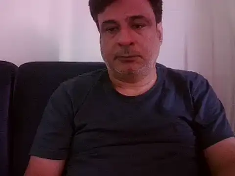 Snapshot of desipapaxxx chatting on February 6, 3:06 am desipapaxxx online show from February 6, 3:06 am