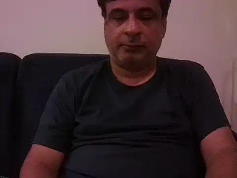 Snapshot of desipapaxxx chatting on February 15, 2:15 am desipapaxxx online show from February 15, 2:15 am