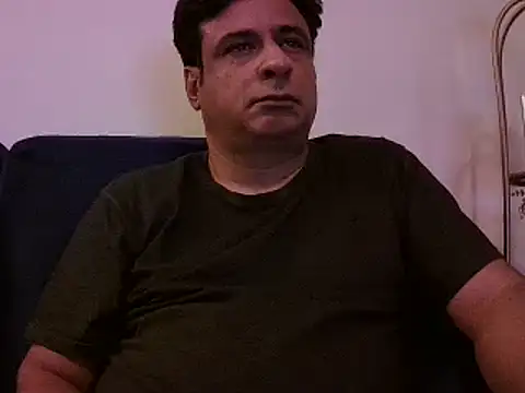 Snapshot of desipapaxxx chatting on February 20, 7:52 pm desipapaxxx online show from February 20, 7:52 pm