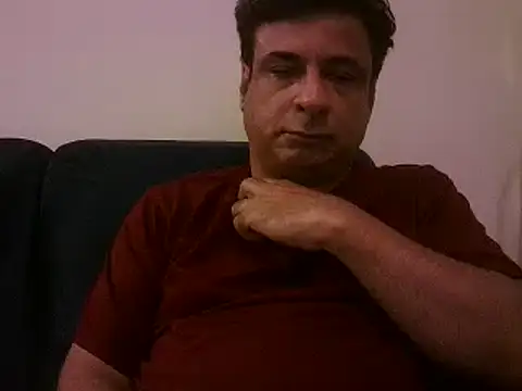 Snapshot of desipapaxxx chatting on February 24, 6:47 pm desipapaxxx online show from February 24, 6:47 pm