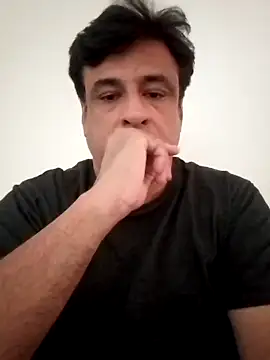 Snapshot of desipapaxxx chatting on March 6, 11:03 am desipapaxxx online show from March 6, 11:03 am