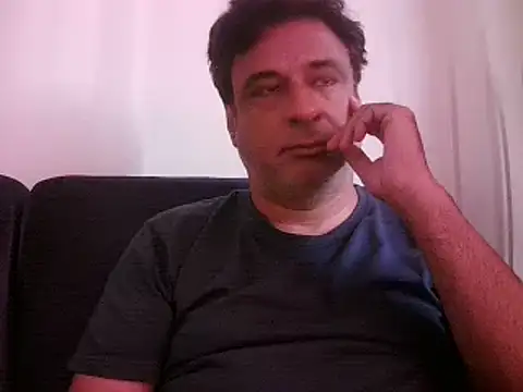 Snapshot of desipapaxxx chatting on March 10, 3:45 am desipapaxxx online show from March 10, 3:45 am