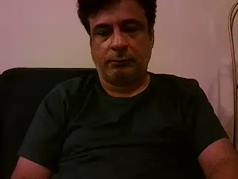 Snapshot of desipapaxxx chatting on March 14, 9:32 pm desipapaxxx online show from March 14, 9:32 pm