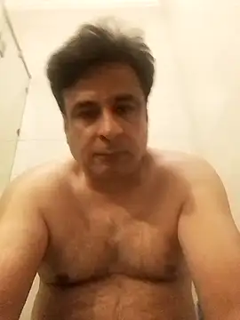 Snapshot of desipapaxxx chatting on March 21, 8:18 pm desipapaxxx online show from March 21, 8:18 pm