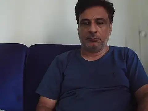 Snapshot of desipapaxxx chatting on September 16, 4:46 am desipapaxxx online show from September 16, 4:46 am