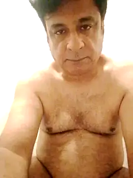 Snapshot of desipapaxxx chatting on September 25, 8:34 pm desipapaxxx online show from September 25, 8:34 pm