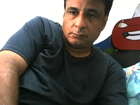 Snapshot of desipapaxxx chatting on October 1, 11:05 am desipapaxxx online show from October 1, 11:05 am