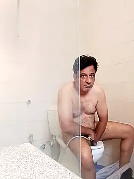 Snapshot of desipapaxxx chatting on October 13, 5:07 am desipapaxxx online show from October 13, 5:07 am