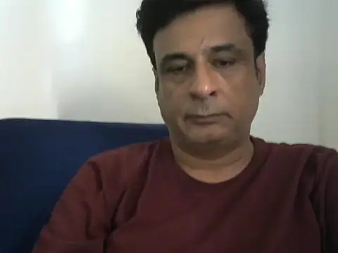 Snapshot of desipapaxxx chatting on October 14, 11:00 am desipapaxxx online show from October 14, 11:00 am