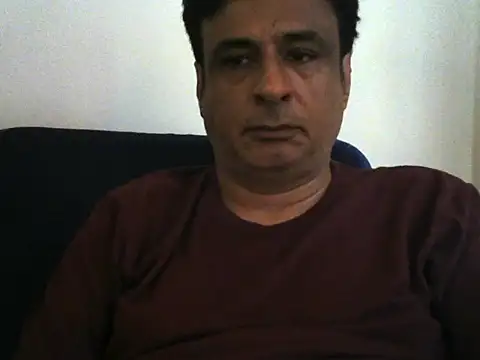 Snapshot of desipapaxxx chatting on October 19, 11:11 am desipapaxxx online show from October 19, 11:11 am